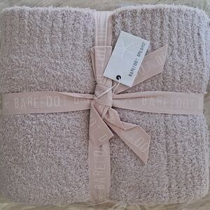 Barefoot Dreams CozyChic Throw - 54x72" (New)
